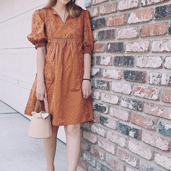 Universal thread eyelet dress Clearance